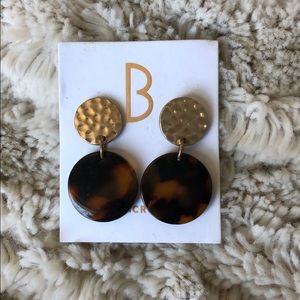 Bancroft Tortoise shell earrings